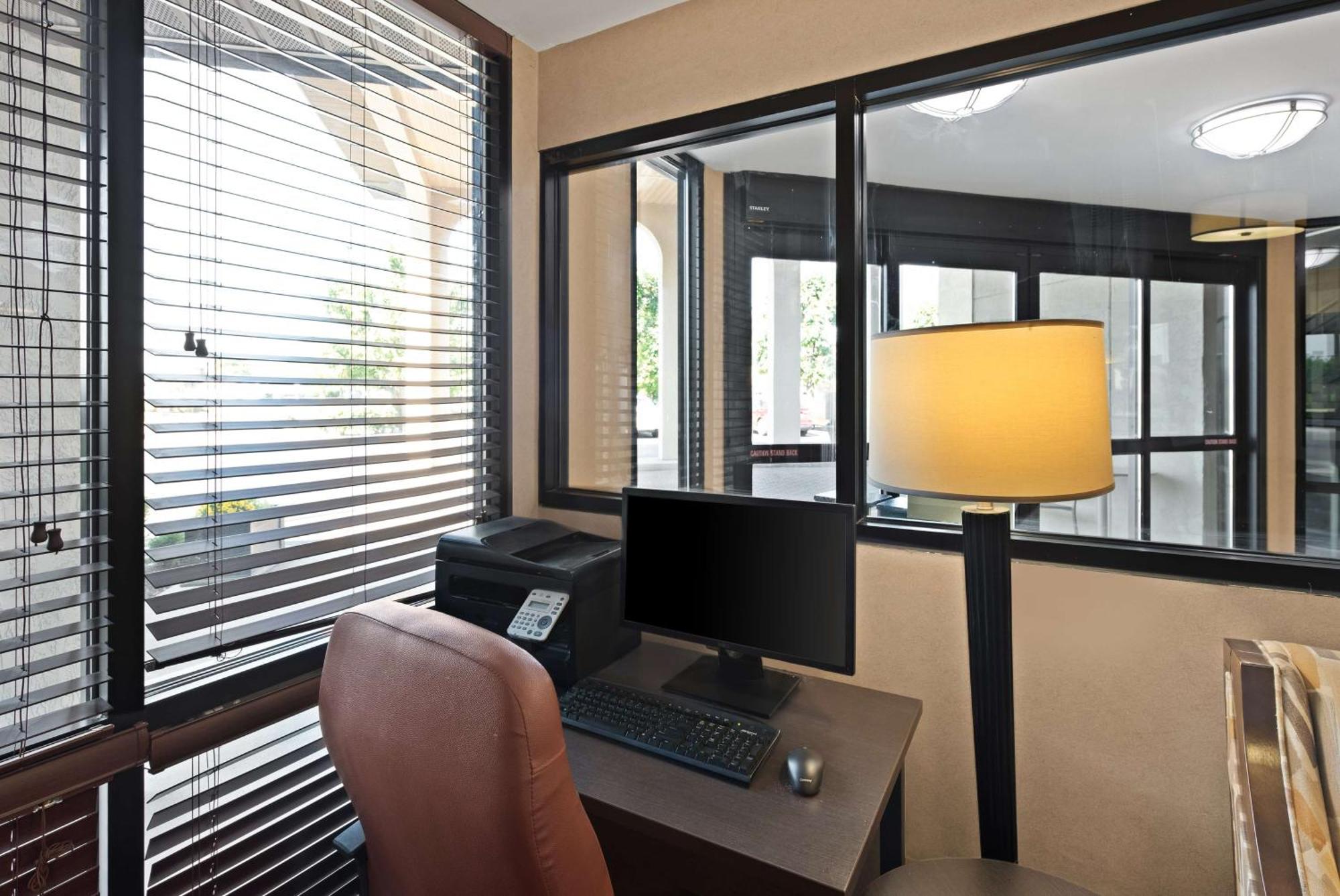 Best Western Executive Inn Grove City Exteriér fotografie